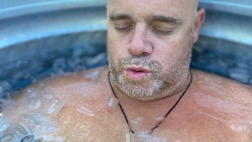 Image 9 of 9 -
            Experience Ice Bath to get an impression of WHM Fundamentals Workshop at Delft