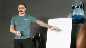 Image 5 of 5 -
            Experience Ice Bath to get an impression of WHM Fundamentals Workshop at Vimercate (MB)