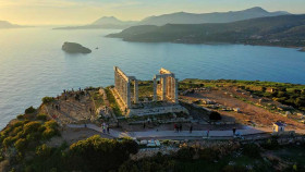 Image 4 of 9 -
            Experience Ice Bath to get an impression of Wim Hof Experience: Greece at Vari