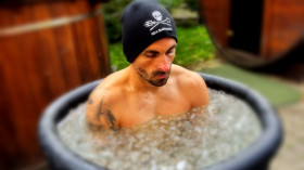 Image 4 of 6 -
            Experience Ice Bath to get an impression of Fundamentals Workshop at Sauris