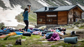 Image 58 of 74 -
            Experience Yoga to get an impression of Travel at Riederalp