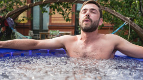 Image 6 of 12 -
            Experience Ice Bath to get an impression of WHM Workshop-Grundlagen at Düsseldorf