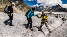 Image 21 of 74 -
            Experience Yoga to get an impression of Travel at Riederalp