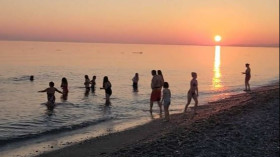 Image 5 of 17 -
            Experience Ice Bath to get an impression of WHM Weekend at Friday Harbor