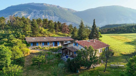 Image 3 of 18 -
            Experience Nature to get an impression of Wim Hof Weekend — France at Aspres-sur-Buëch