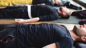 Image 5 of 6 -
            Experience Breathing to get an impression of Grundlagen-Workshop at Eschwege