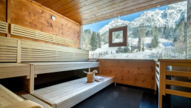 Image 24 of 27 -
            Experience Ice Bath to get an impression of WHM Reisen at Leogang