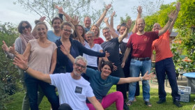 Image 2 of 2 -
            Experience Breathing to get an impression of WHM Community Session at Villmergen