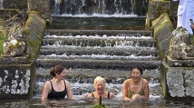 Image 19 of 30 -
            Experience Breathing to get an impression of WHM Fundamentals Workshop at Cheltenham