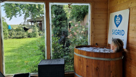 Image 3 of 8 -
            Experience Ice Bath to get an impression of WHM Fundamentals Workshop at Deurne