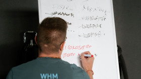 Image 2 of 5 -
            Experience Ice Bath to get an impression of WHM Fundamentals Workshop at Vimercate (MB)